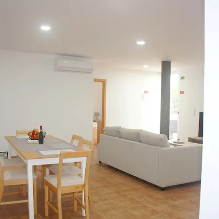 Lugar Dos Louros 2 公寓 *