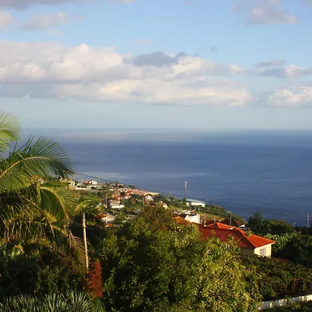 Lugar Dos Louros 2 * Estreito Da Calheta