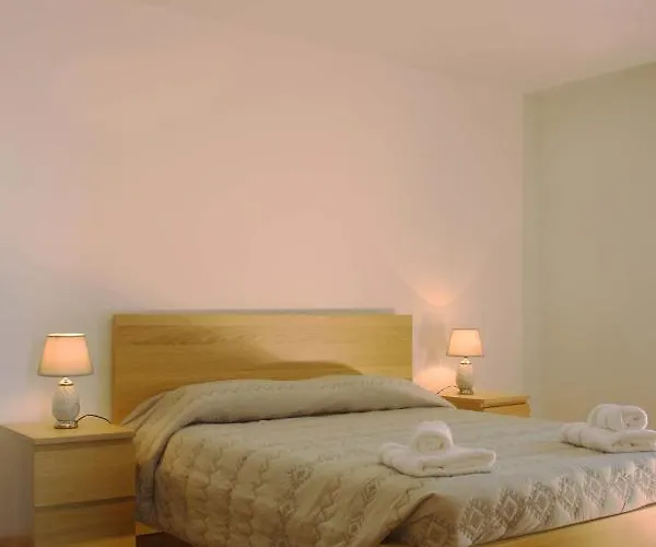 Lugar Dos Louros 2 Апартаменты Estreito Da Calheta